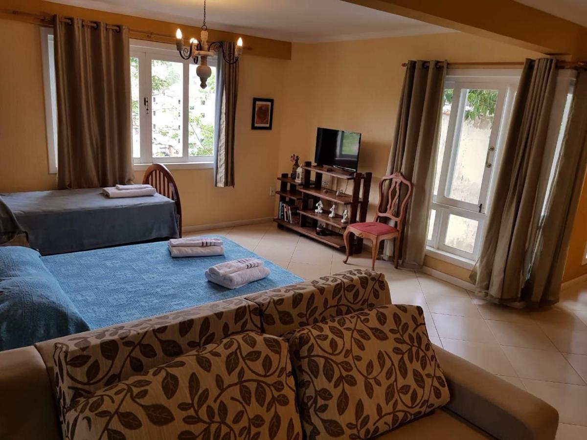 Conservatória Flats Com Deque, Cozinha E Churrasqueira מראה חיצוני תמונה